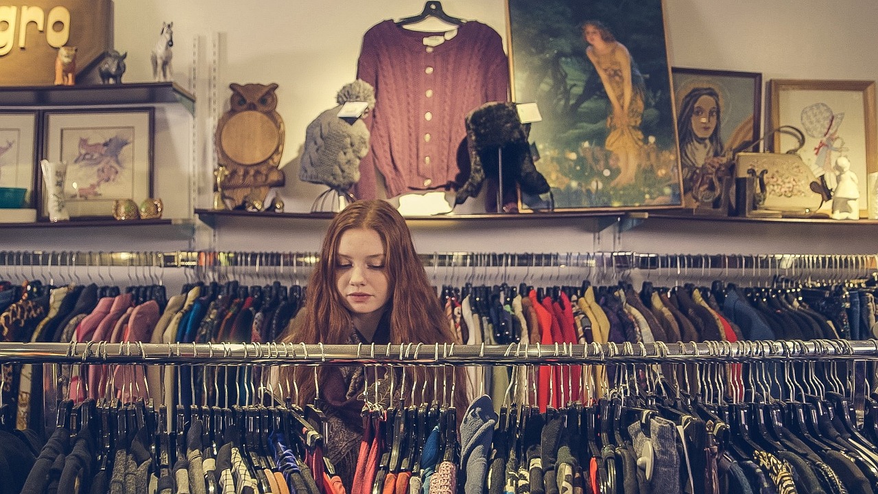 ¿Qué marca de ropa tiene una corona de laurel?