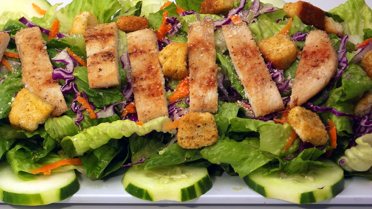 ¿Dónde nació ensalada césar?