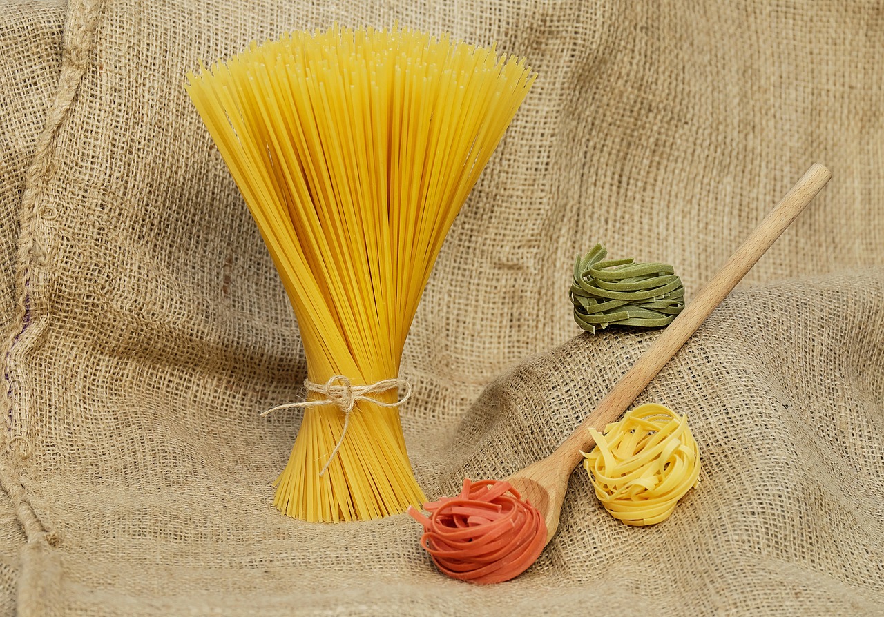¿Cuánto se calcula de spaghetti por persona?