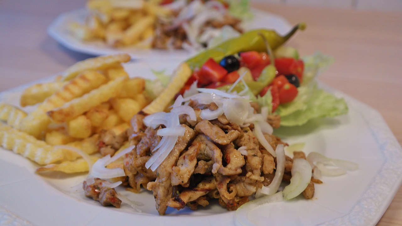 ¿Qué contiene la cebolla frita?